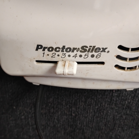 Proctor Silex Toaster 2-slice - Picture 2 of 3